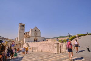 Private Full-Day Tour of Assisi and Cortona from Florence - Florence to Assisi: The Mercedes Ride That Buys You Time