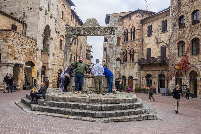 PRIVATE Full-Day Tour of San Gimignano and Volterra - Should you book this San Gimignano and Volterra private day?