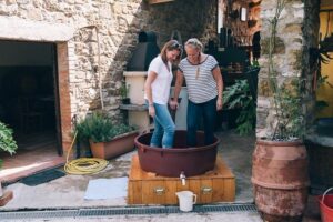 Private Grape stomping in Chianti from Florence - The Florence-to-Chianti run: what the timing and pickup mean