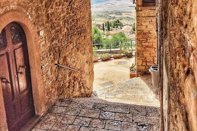 Private guided tour of the medieval village of Volterra - Logistics that make the day smoother than you’d expect