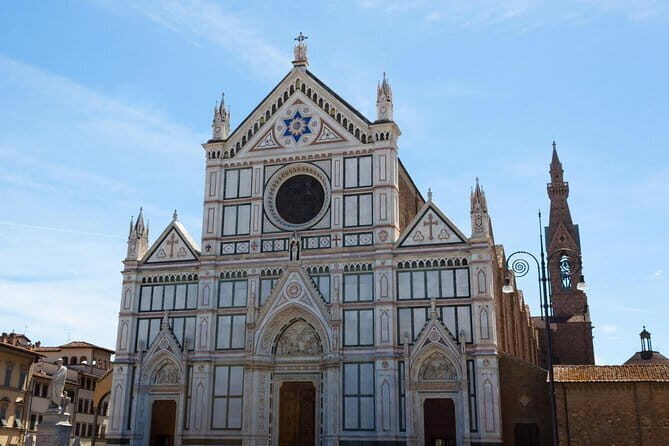 Private Guided Visit Florence's Santa Croce Basilica and Ancient Leather School - Why Santa Croce and the Leather School belong together