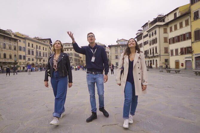 Private Guided Visit Florence's Santa Croce Basilica and Ancient Leather School - The Santa Croce façade and interior start: art you can actually see