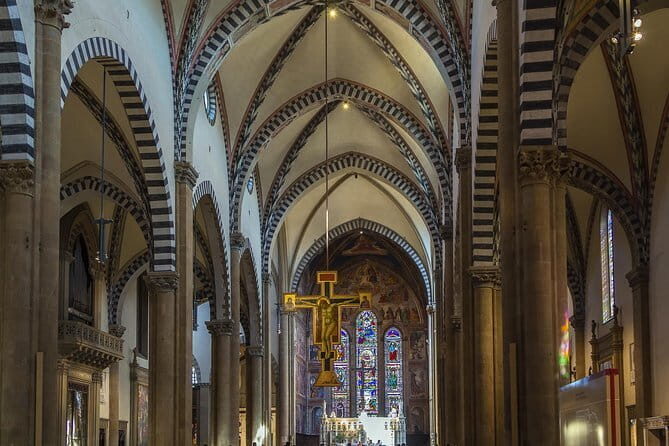 Private Guided Visit of Florence Santa Maria Novella Basilica and its Officina Profumo Farmaceutica - Santa Maria Novella in 90 minutes: what makes this combo tour work