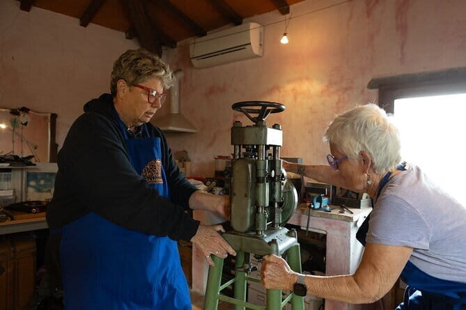 Private jewelry class in Florence, Tuscany, Italy (4 hours) - Getting There: San Casciano, Montespertoli, or Porta Romana Pickup