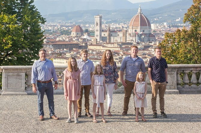 Private Photographer in Florence - The photo route that fits 3.5 hours: Piazzale Michelangelo to Ponte Vecchio