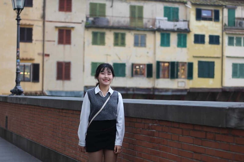 Private photoshoot in Florence by professional photographer - What You Get: Originals in 48 Hours and 5 Retouched Photos by Day 10