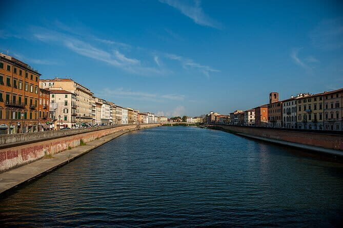 Private Pisa and Lucca Half Day Tour from Florence - Pisa by horse carriage: a gentle pace along the river