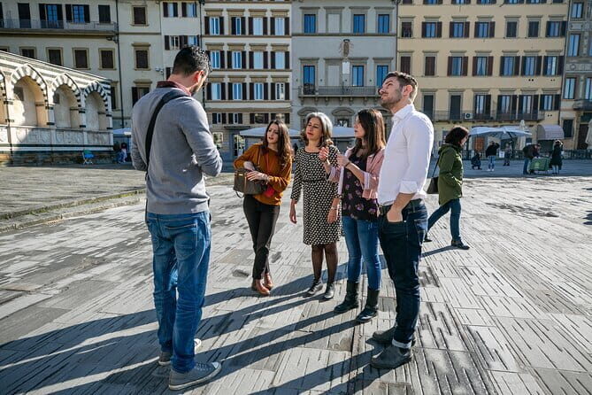 Private Pisa and Lucca Half Day Tour from Florence - Via Fillungo and the street that makes Lucca click