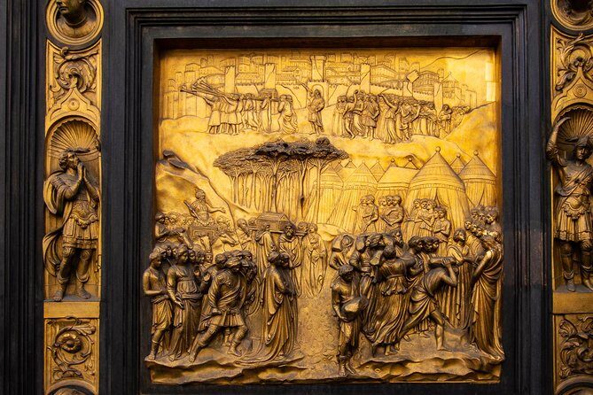 Private Skip-the-Line Florence Highlights and David Walking Tour - The old bridge approach: Ponte Vecchio, Vasari Corridor, and jeweler windows