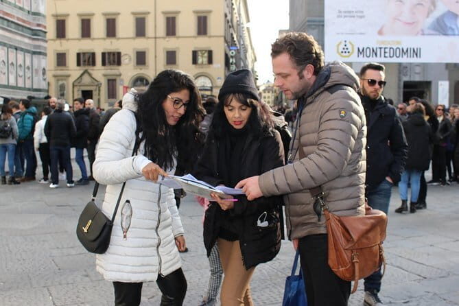 Private Tour: Accademia Gallery and City Tour - A 2-Hour Florence Combo: Accademia Gallery Ticket + Historic-Center Walk