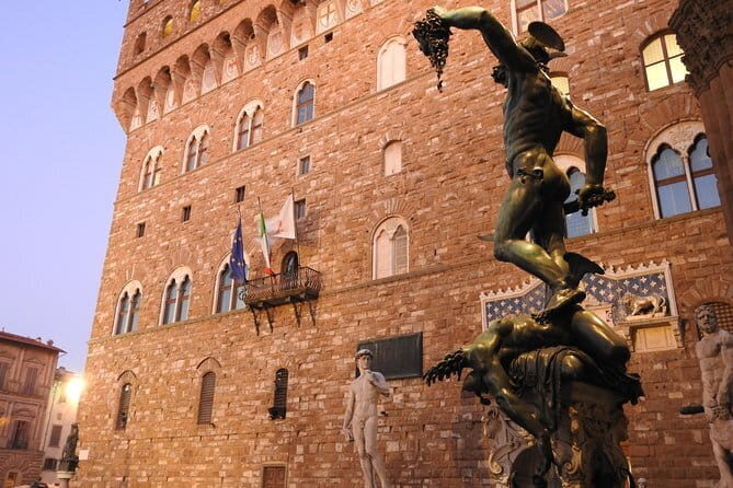 Private Tour of the Dark Heart of Florence at Sunset - Via de’ Tornabuoni and the palaces that whispered ambitions