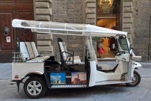 Private Tour of the Historic Center of Florence by Golf Car - Piazzale Michelangelo in 15 Minutes: The Fastest Big View You Can Buy