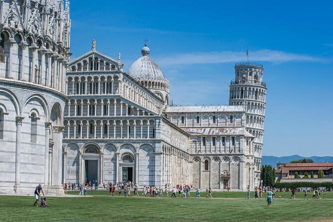 Private Tour: Pisa and Lucca from Florence - Private driver experience: asking smart questions matters