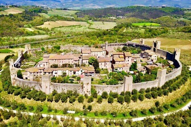 Private tour Siena, San Gimignano and Monteriggioni, lunch in the cellar - Siena first: San Domenico, Piazza del Campo, and the Duomo area