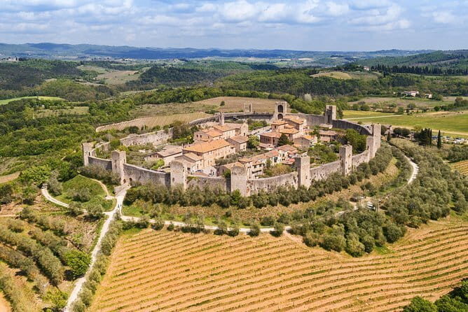 Private Tour to Tuscan Jewels in one day:Siena, Monteriggioni, S.Gimignano, Pisa - Why this Florence-to-Tuscany day trip feels efficient