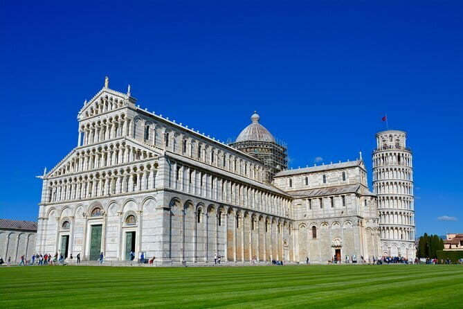 Private Tuscany Day Trip from Florence Including the Leaning Tower of Pisa - Gelato at Gelateria Dondoli: a small stop that people remember