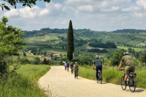 Private Tuscany Sunset Bike Tour - Getting your bike ready: orientation, helmets, and safety briefing