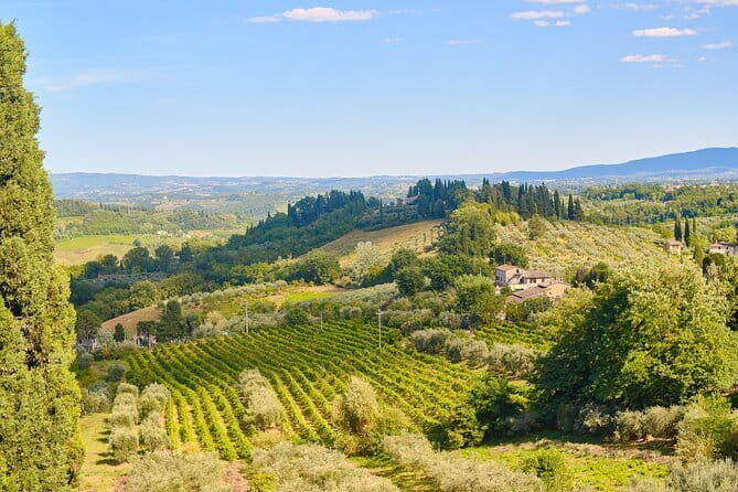 Private Tuscany Tour from Florence Including Siena, San Gimignano and Chianti Wine Region - San Gimignano’s towers and Piazza della Cisterna for easy wandering
