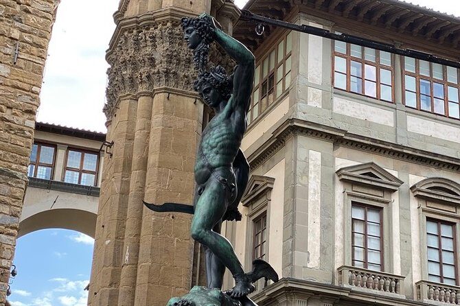 Renaissance Secrets with Elvis - Walking experience - Piazza del Duomo and Piazza della Signoria: Power Takes Center Stage