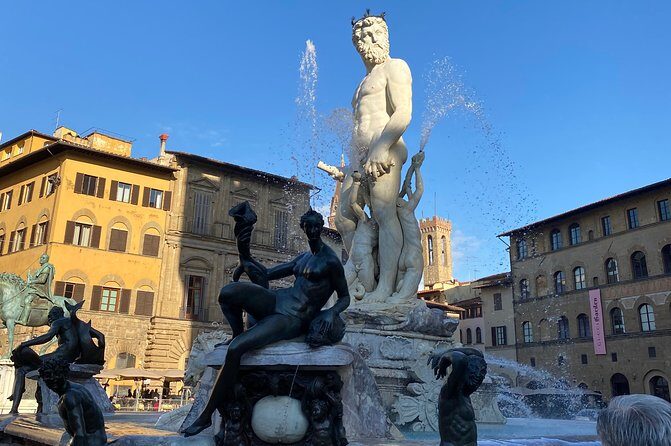 Renaissance Secrets with Elvis - Walking experience - The Guide Factor: Storytelling That Doesn’t Talk Down