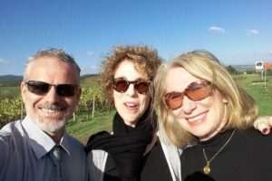San Gimignano and Chianti tour - San Gimignano first: towers, medieval streets, and a local taste