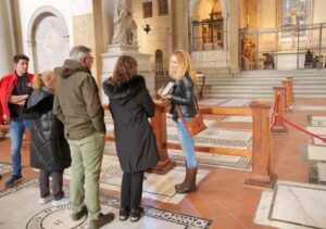 Santa Croce Church Guided Tour in Florence - Basilica di Santa Croce: Gaddi frescoes and the chapel-by-chapel rhythm