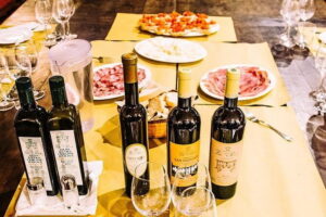 Self-Drive Vintage Fiat 500 Tour: Gourmet Lunch and Wine Tasting - The drive through Tuscany: convoy rhythm and real photo time