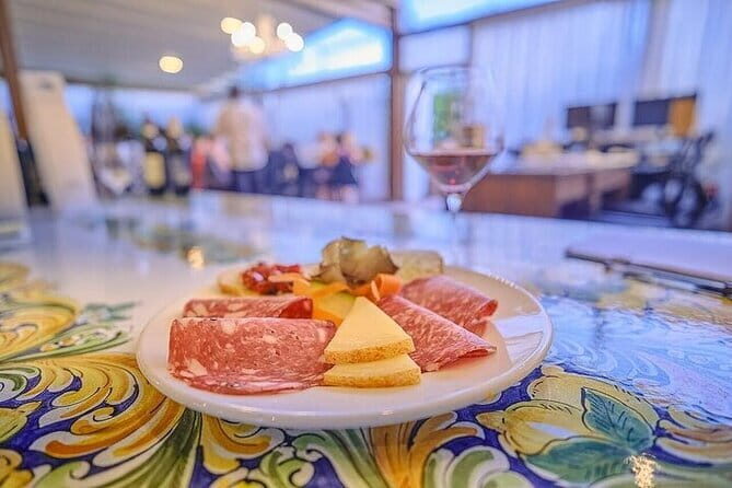 Semi-Private Chianti Wine Tour with Dinner in Tuscany Vineyard - Should you book this Semi-Private Chianti Wine Tour with Dinner?