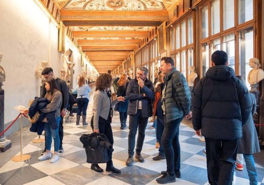 Semi Private Uffizi Gallery Guided Tour in Florence - Key things you’ll notice right away