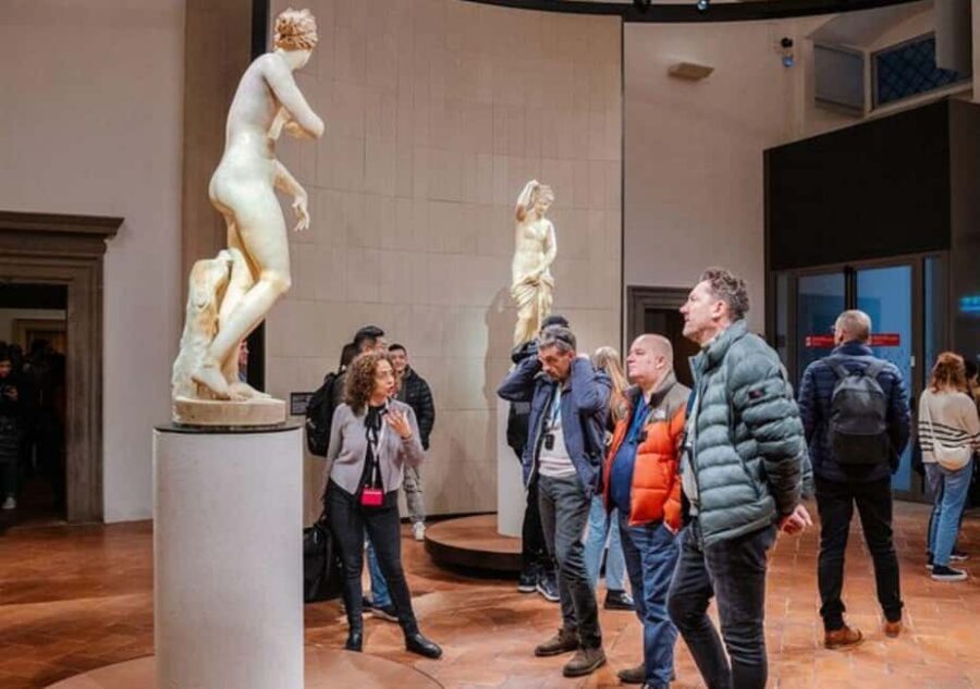 Semi Private Uffizi Gallery Guided Tour in Florence - Why the guided architecture talk matters more than you think