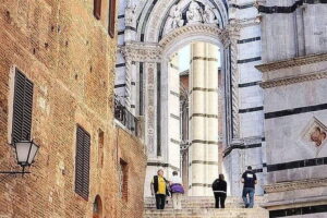 Siena and Chianti Wineries Excursion by Private Luxury Van from Florence - Siena’s Centro Storico: the Piazza del Campo and a cathedral you can’t miss