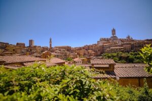 Siena, San Gimignano and Chianti Wines Day Tour from Florence - Monteriggioni fortress: the short hilltop pause