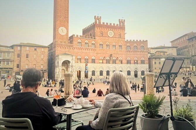 Siena, San Gimignano, Tuscany, Lunch & Wine Tasting - Small Group - Monteriggioni: quick medieval walls before the big hilltowns