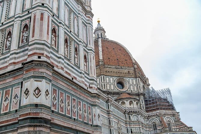 Sightseeing Guided Tour of Florence by Night including Duomo & Palazzo Vecchio - Piazza della Signoria and the Old Palace exterior story