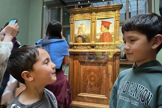 Skip-the-Line Uffizi Museum and Galleries Private Guided Tour for Kids and Families in Florence - The kid-friendly method: games, quizzes, worksheets, and friendly competition