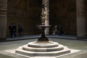 Small-Group Palazzo Vecchio Secret Passages Tour with Lunch Or "Gelato" - Entering the Palace: Timing, Fixed Entry, and Where to Meet