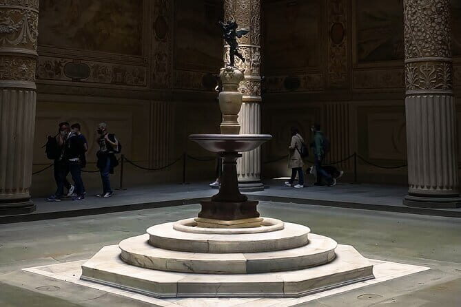 Small-Group Palazzo Vecchio Secret Passages Tour with Lunch Or "Gelato" - Entering the Palace: Timing, Fixed Entry, and Where to Meet
