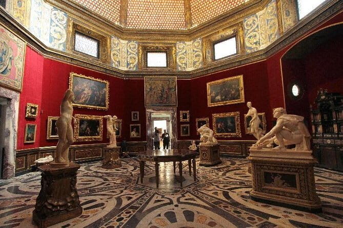 Small Group Uffizi Gallery Guided Tour - What a small-group Uffizi tour really fixes