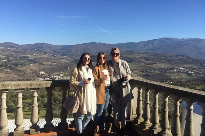 Small Group Wine Tasting in Tuscany with Vineyard Visit - Guided tastings at the winery: how the sommelier experience works
