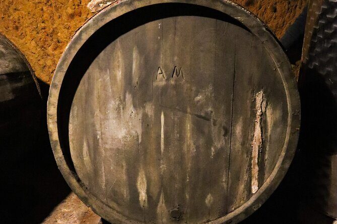 Sorano: its wonders, The Vie Cave and wine cellars - Who this tour is best for
