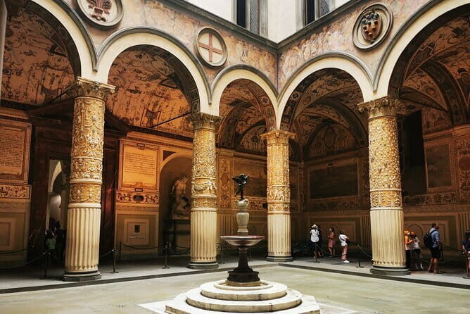The Best of Florence Private Walking Tour with a Local Guide - Piazza del Duomo: San Giovanni, Santa Maria del Fiore, and Giotto’s Bell Tower