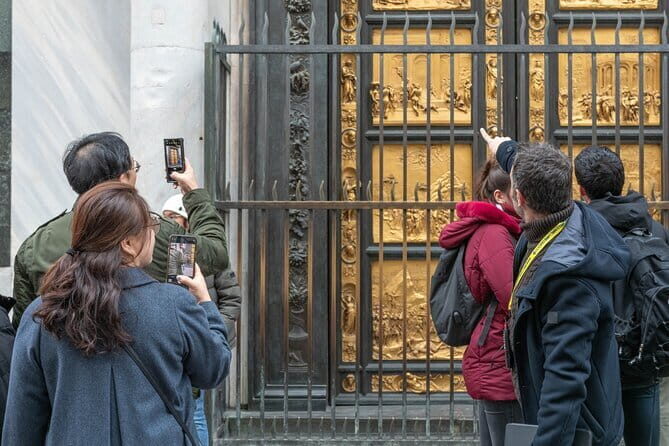 The Best of Florence Walking Tour with Audio Guide and Guide - Audio Guide Setup: Headsets, a Local Leader, and a Script You Can Hear