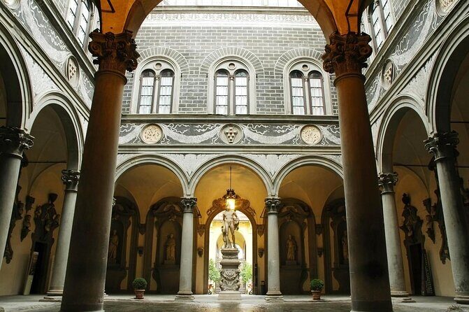 The Medici family and the Renaissance with a local art historian - Starting at Piazza di San Lorenzo: Get Oriented Before the Story Gets Loud