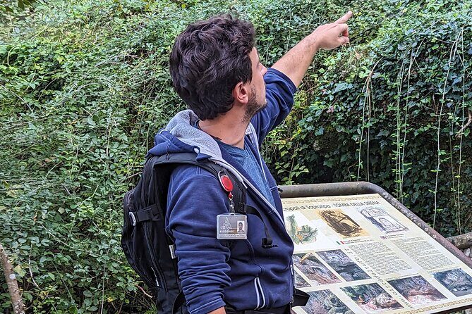 Tomb Hunting and Trekking Adventure in Sovana - Why Sovana Tomb Hunting Feels Different Than Usual Tuscany