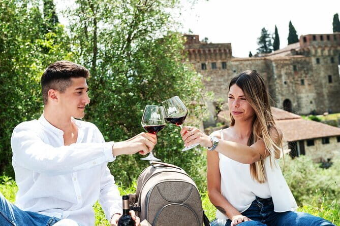 Tour of 900year old secret cellars + tasting of 3 wines and bread with EVO oil - What you actually taste: 3 wines, EVO oil, and bread that matters