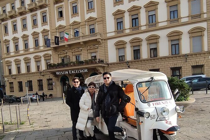 Tour panoramic di firenze o in golf cart etuktuk (Minimum 2 PAX) - What You See: Piazzale Michelangelo and San Miniato Moments