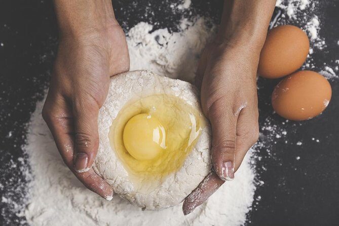 Traditional Farmhouse Cooking Experience in Lucca with Lunch or Dinner - Getting there from Lucca: plan your transport like an adult