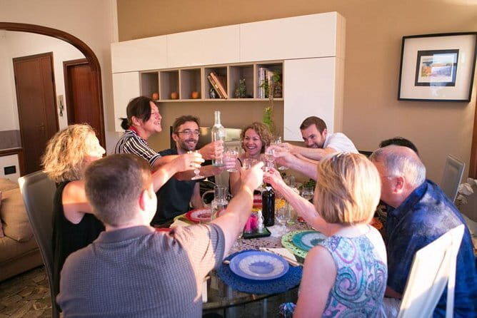Traditional Tuscan Cooking Class in Florence - Meet Patrizia and enjoy the calm of a tiny group