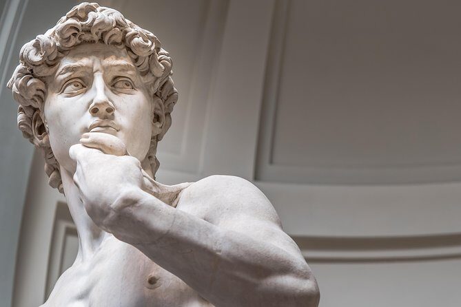 Treasure Hunt in Florence for Families - Start at Piazza della Signoria: sculptures, power, and quick context