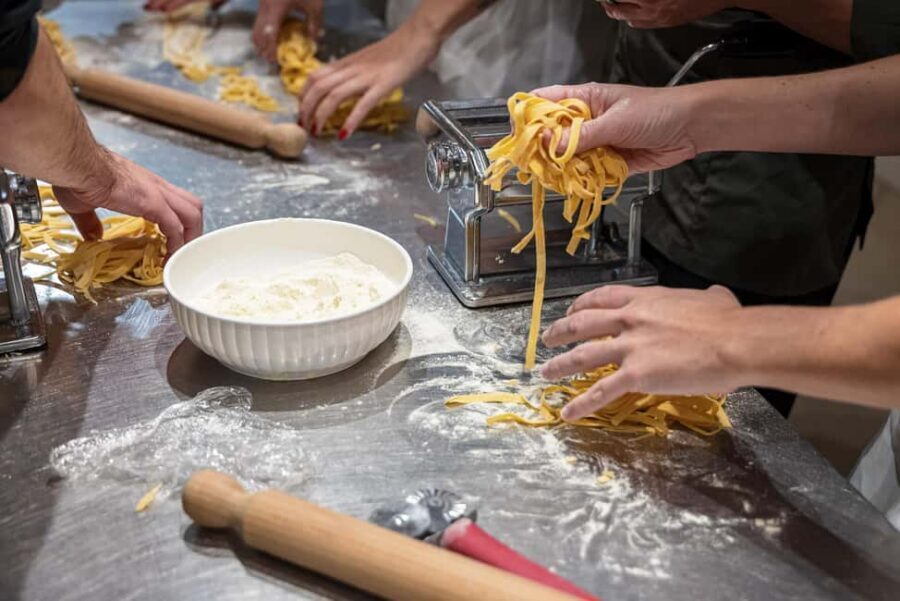 Tuscan Cooking Course with Florence Central Market Visit - Your 4-course Tuscan menu: how the lesson is built